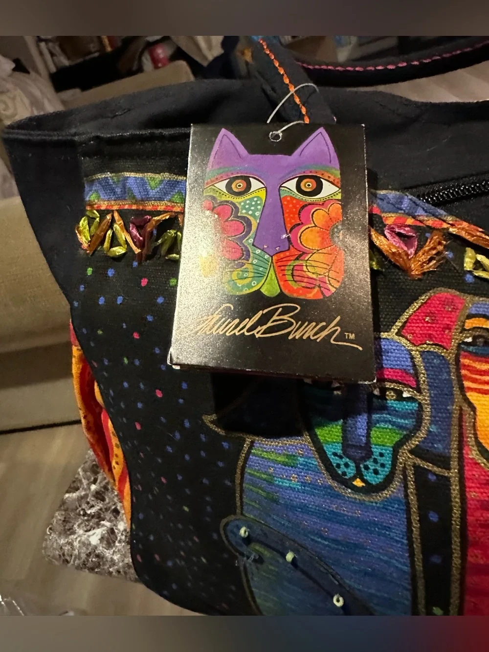 Laurel Burch : Cat Pendant Zipper Pull on Black Fabric